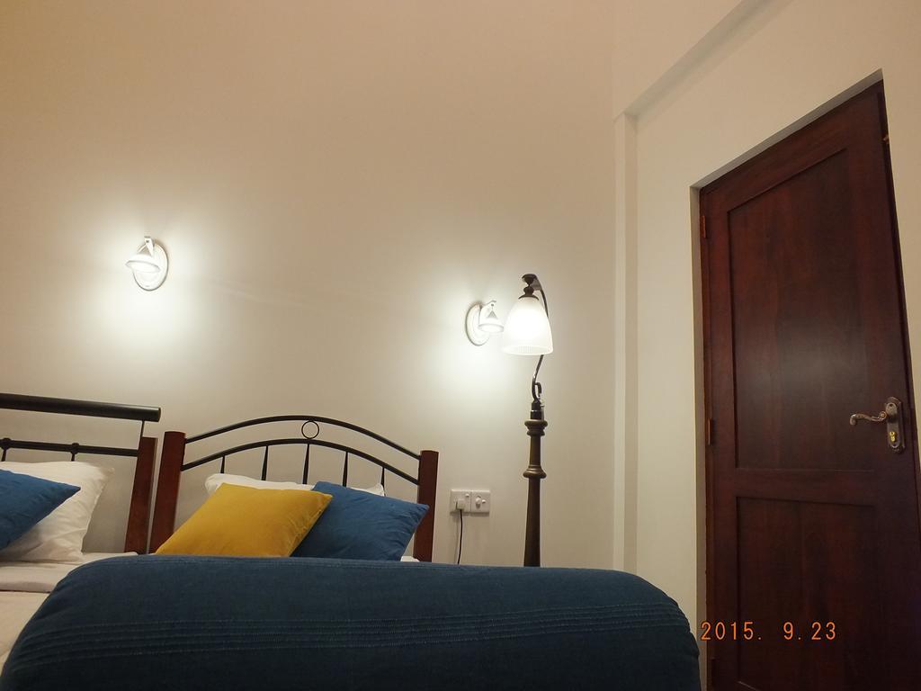 White House Ella Hotel Quarto foto