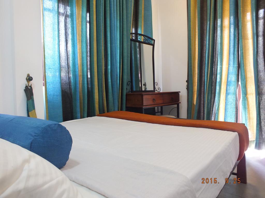 White House Ella Hotel Quarto foto