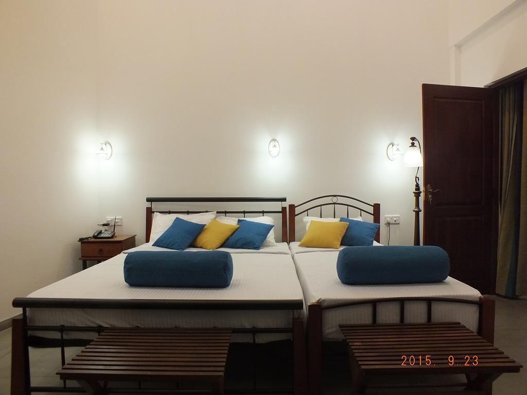 White House Ella Hotel Quarto foto
